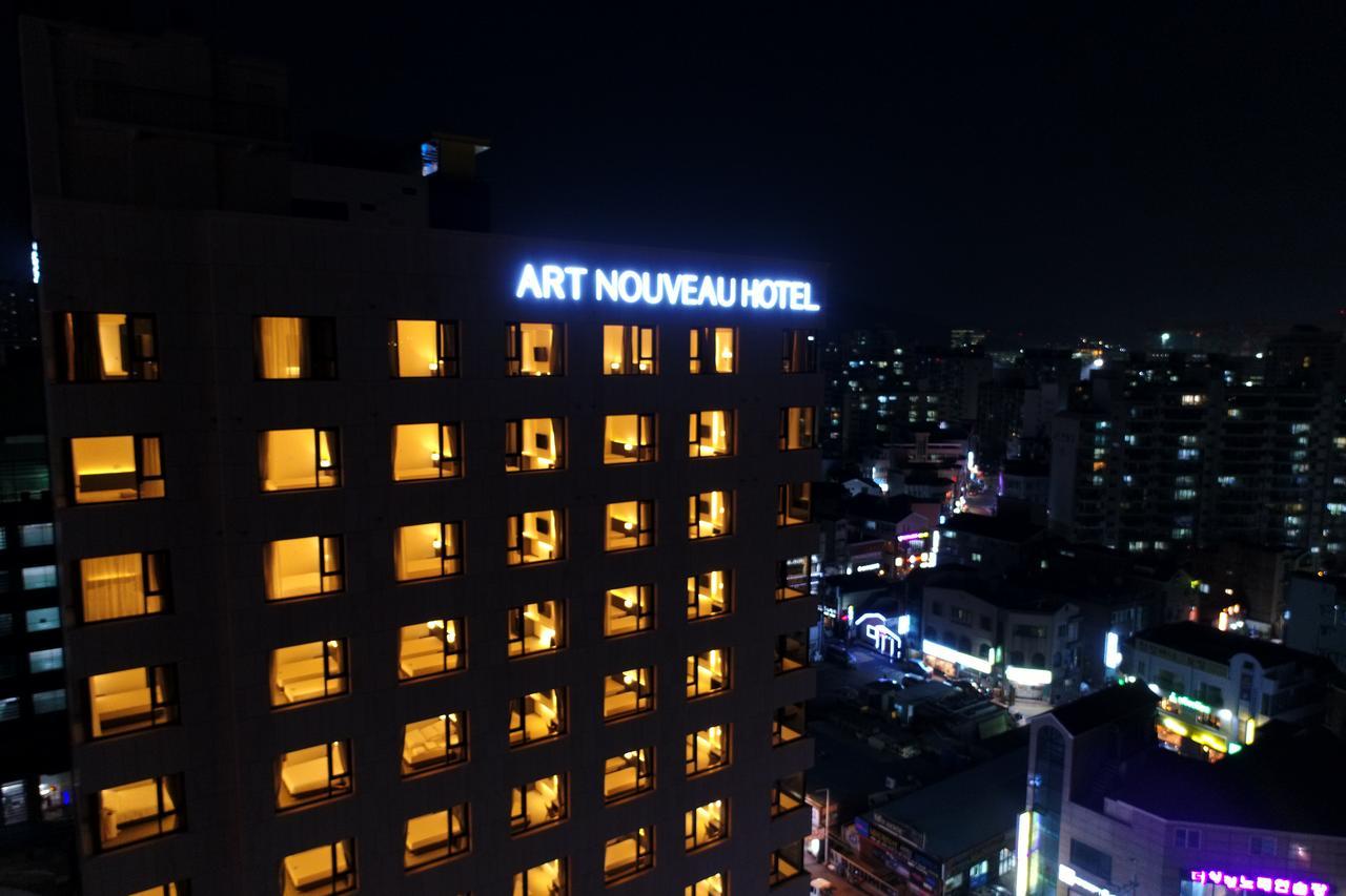 Geoje Artnouveau Suite Hotel Ngoại thất bức ảnh